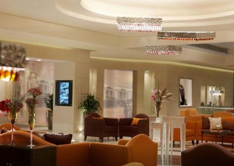 Safir Fintas Hotel Kuwait Kuwait City Exterior foto The lobby of the hotel
